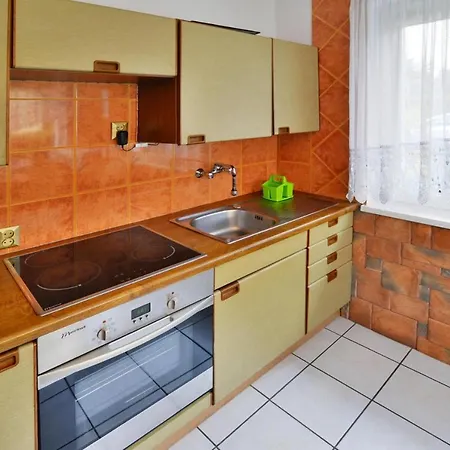 Holiday home Spacious Cottage, Idyllic Right On The Lake, Spore *