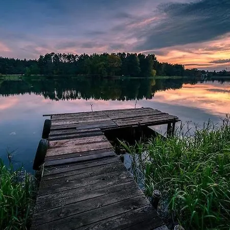 Spacious Cottage, Idyllic Right On The Lake, Spore * Szczecinek
