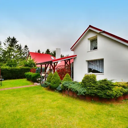 Spacious Cottage, Idyllic Right On The Lake, Spore * شتيتشينيك